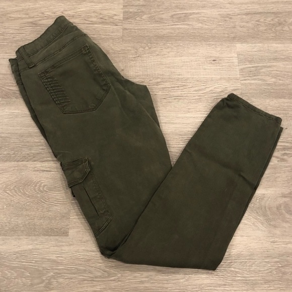 Paige Denim Cargo Crop Army Green Size 24 - Picture 1 of 3